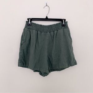 Universal Thread Medium Green Flowy High Waisted Shorts
